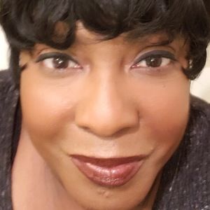 Meet your Posher, Pamela